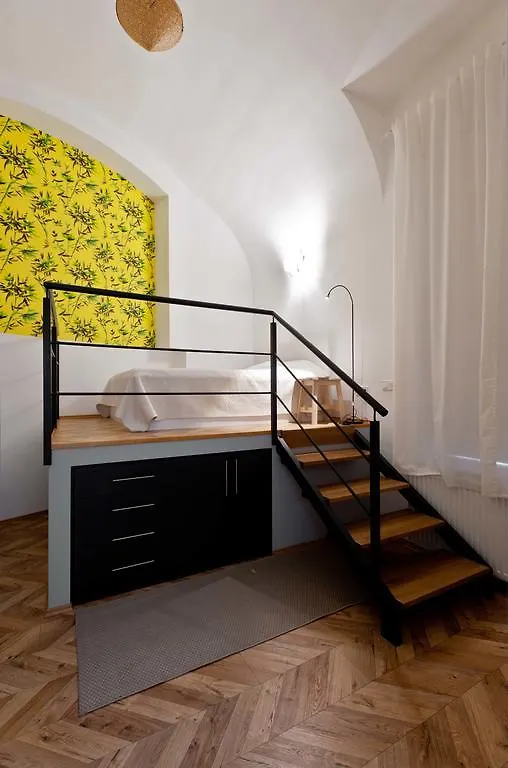 Art And Architecture Apartment Budapest