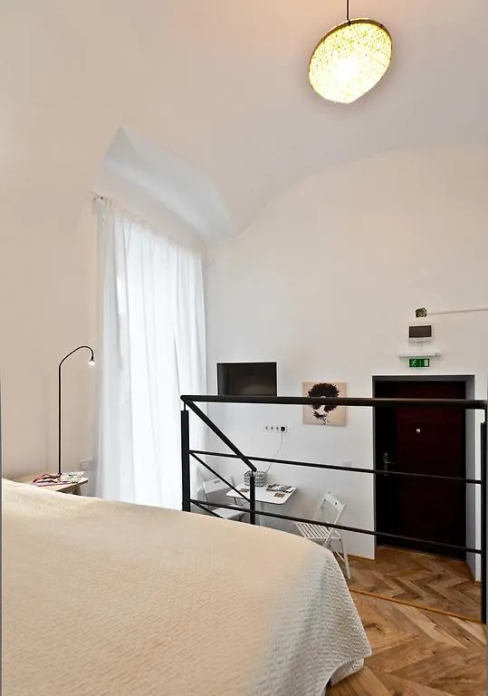 Art And Architecture Apartment Budapest