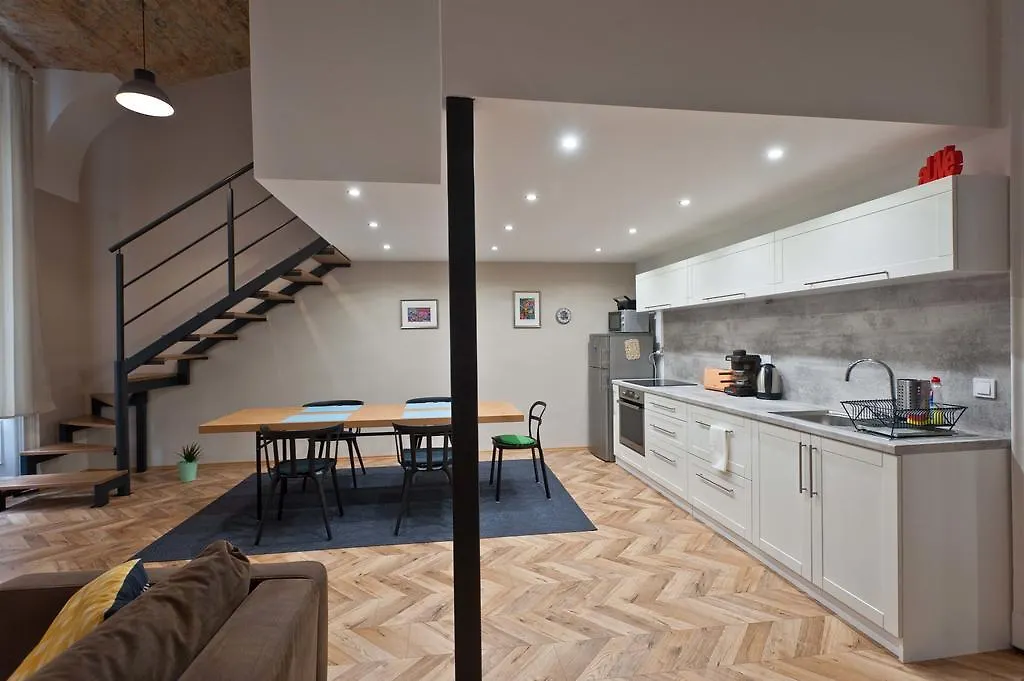 Art And Architecture Apartment Budapest